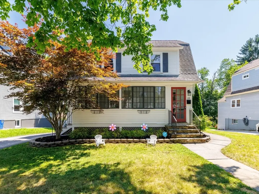 19 Barnard Rd, Worcester, MA 01605 - #1