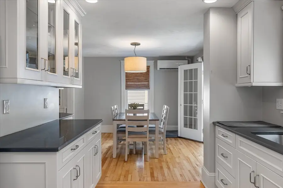 19 Barnard Rd, Worcester, MA 01605 - #3