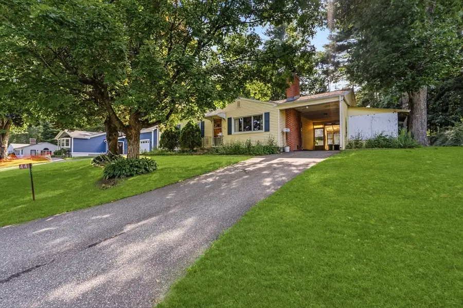 44 Deerfield Dr, Northampton, MA 01062 - #2