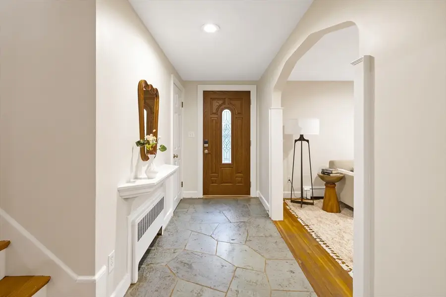 22 Bracebridge Road, Newton, MA 02459 - #3
