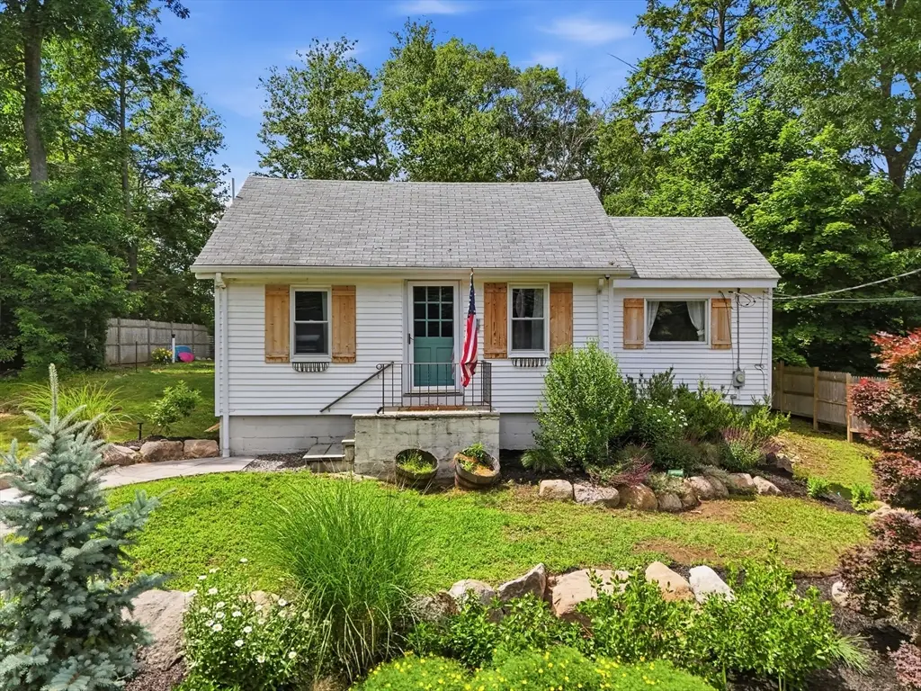 27 Leigh Rd, Hamilton, MA 01982 - #1