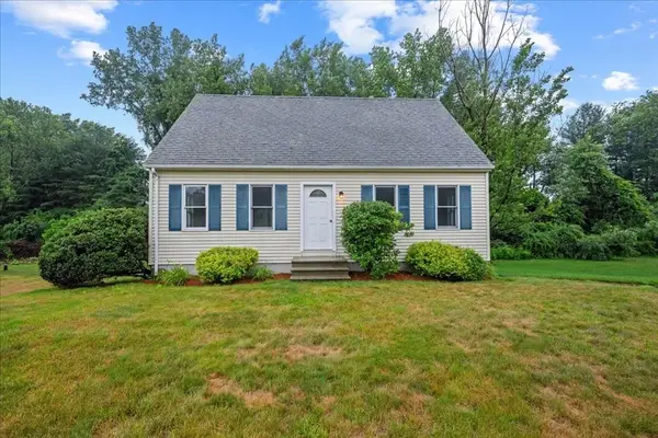 7 Sneade Dr, Oxford, MA 01540