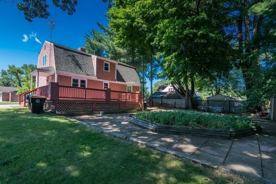 14 Bessbrook, Agawam Town, MA 01030 - #2