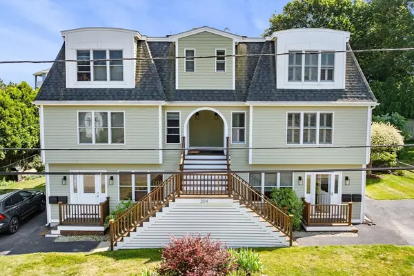 204 Hesperus Ave #4, Gloucester, MA 01930