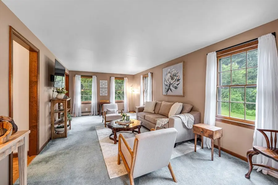 231 Edgewood Road, West Springfield, MA 01089 - #3
