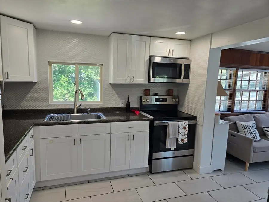 50 Torrey Ave, Brockton, MA 02301 - #3