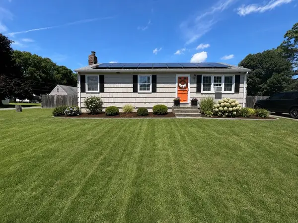 1 Maid Marion, Oxford, MA 01540
