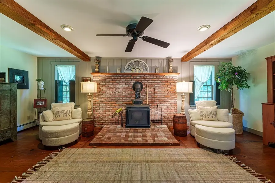 190 Congress St, Milford, MA 01757 - #3