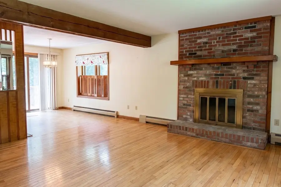 729 Old Barnstable Rd, Falmouth, MA 02536 - #3