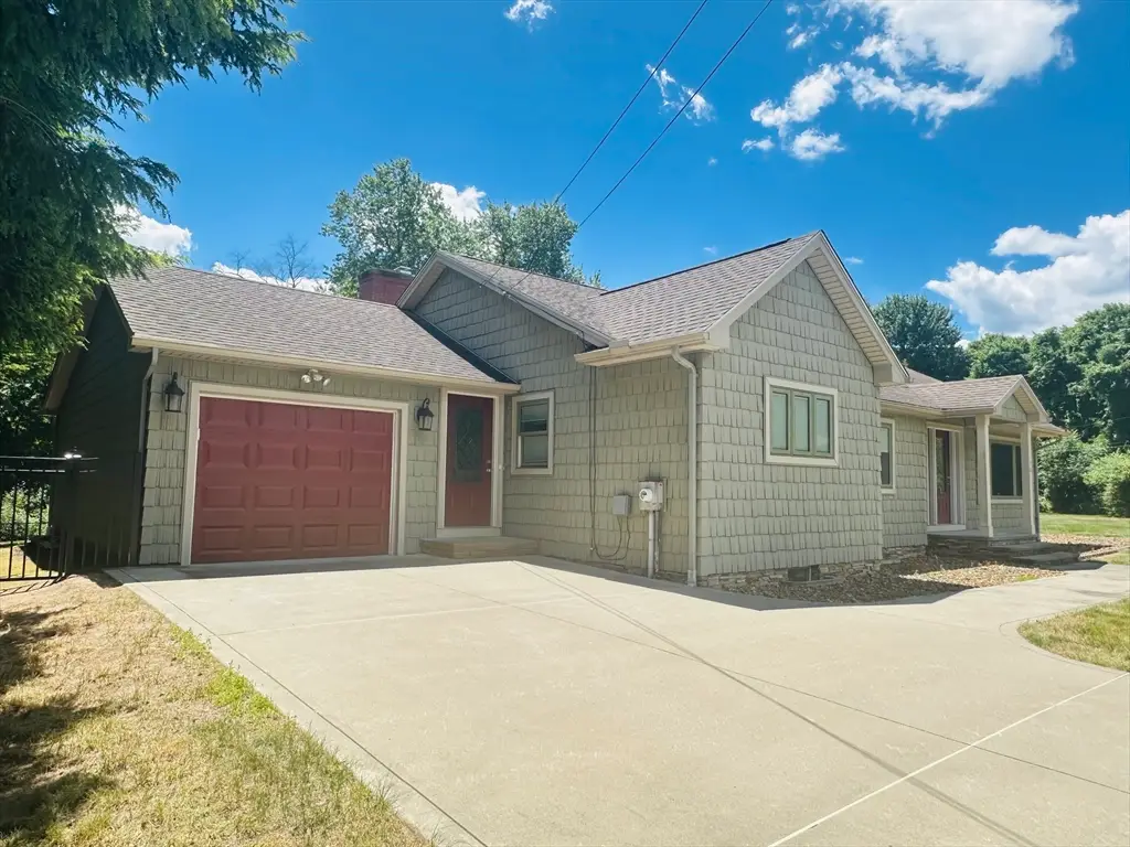 36 Crescent Dr, Ludlow, MA 01056 - #1