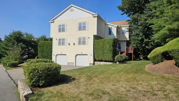 10 Paul Revere Path #10, Hopkinton, MA 01748