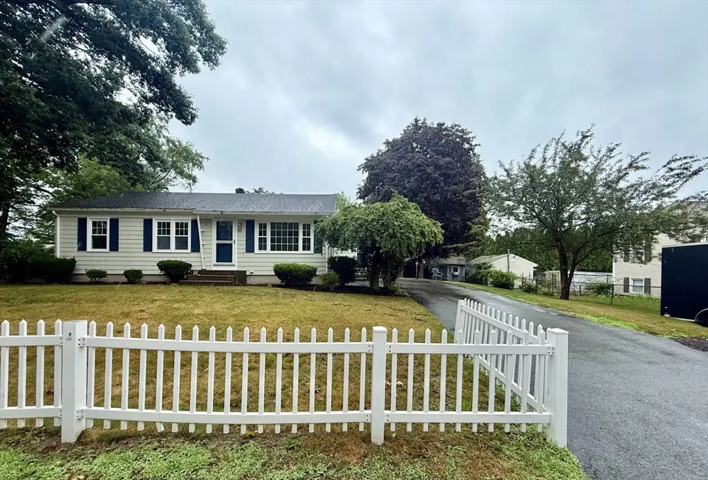 26 Walnut St, Attleboro, MA 02703 - #1