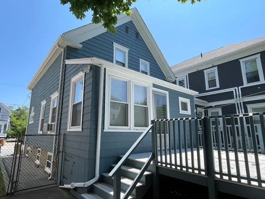 15 Valentine St, New Bedford, MA 02744 - #3