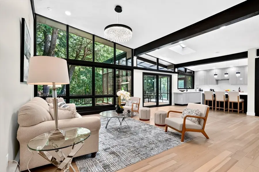 365 Newton St, Chestnut Hill, MA 02467 - #3