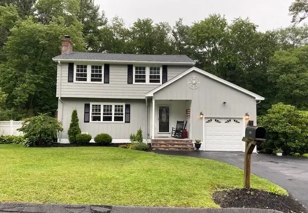 18 Hart St, Burlington, MA 01803