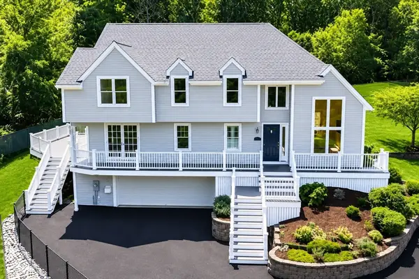 189 Union St, Hingham, MA 02043