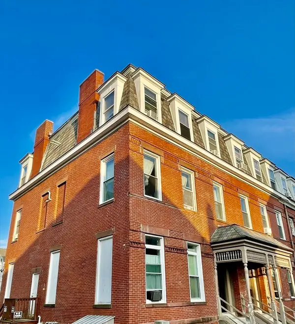 5 Ashland St, Worcester, MA 01609