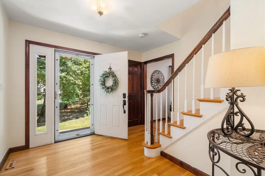 8 Gaslight Lane, Framingham, MA 01702 - #2