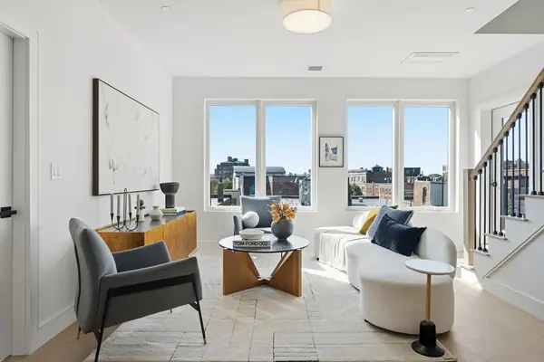 28 Geneva St #205R, Boston, MA 02128