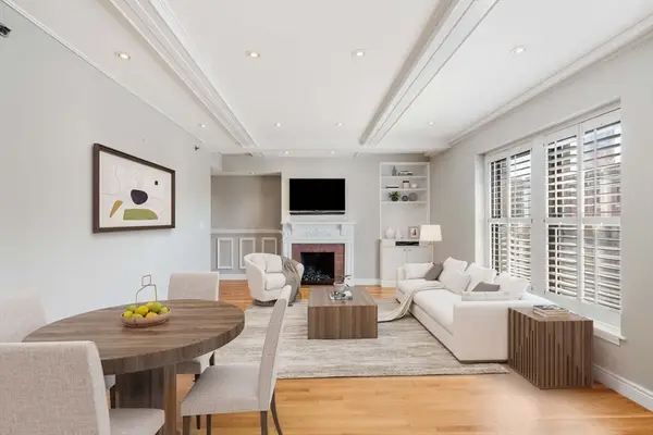 10 Charlesgate East #502, Boston, MA 02215