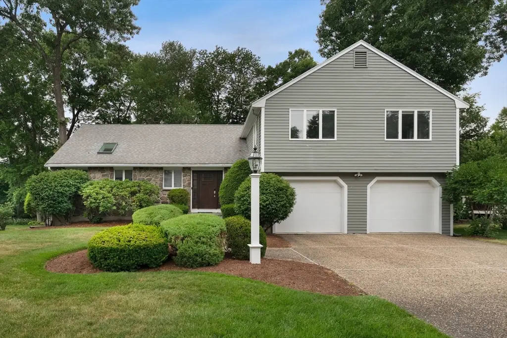 29 Canavan Circle, Needham, MA 02492 - #1
