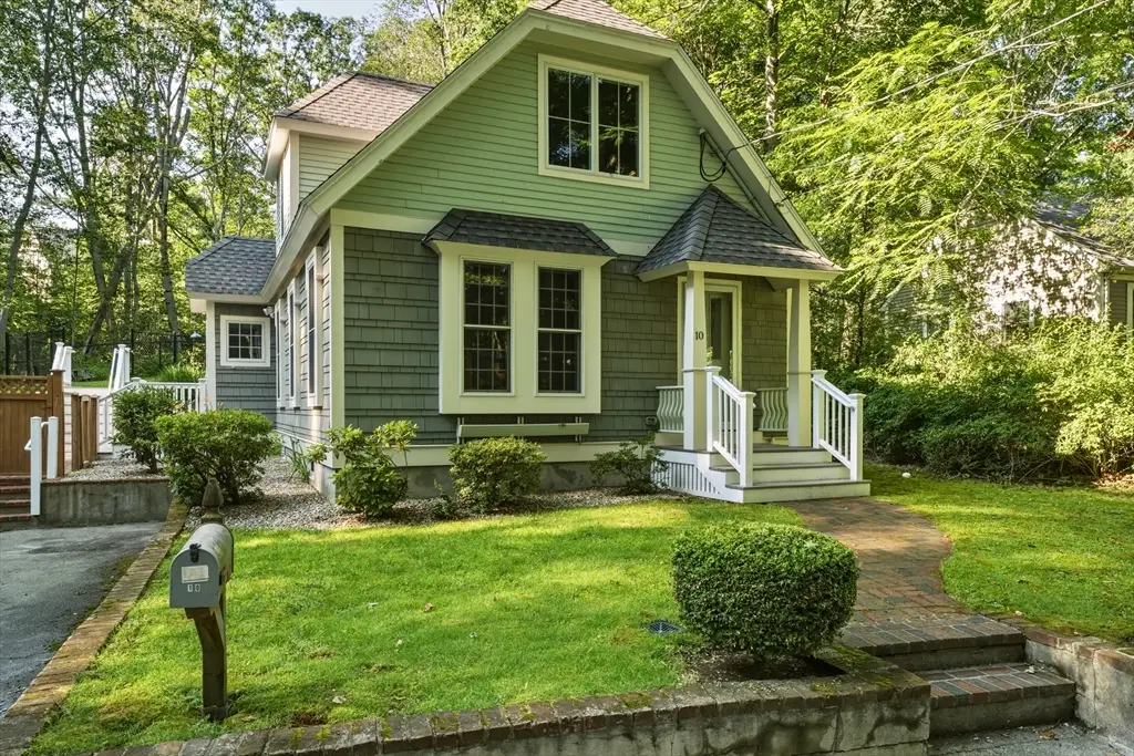 10 Mayflower Path, Wayland, MA 01778 - #1