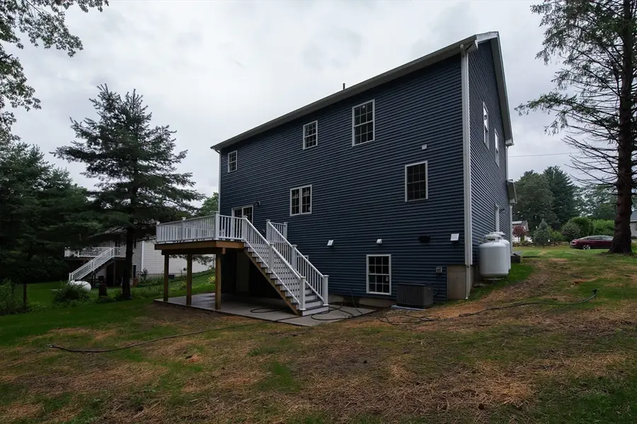 42 Roy St, Ludlow, MA 01056 - #3