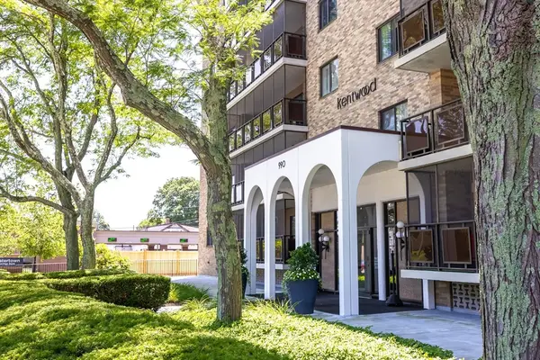 990 Massachusetts Ave #F11, Arlington, MA 02476