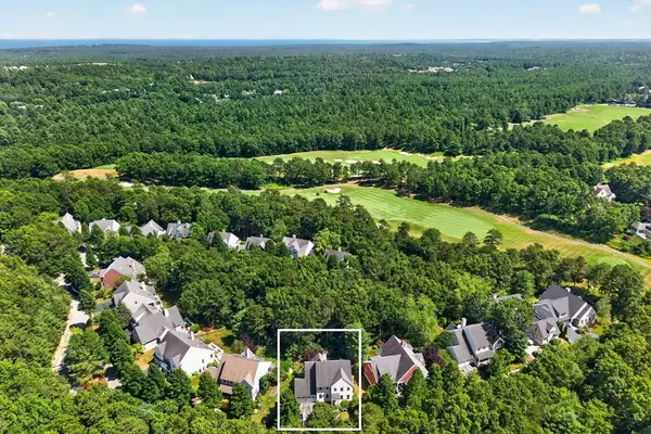 30 Barnswallow Ln, Plymouth, MA 02360