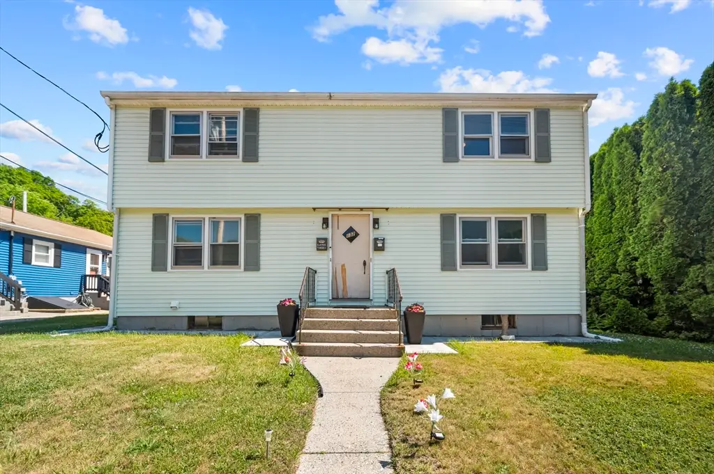 132 Hartwell St, Southbridge, MA 01550 - #1