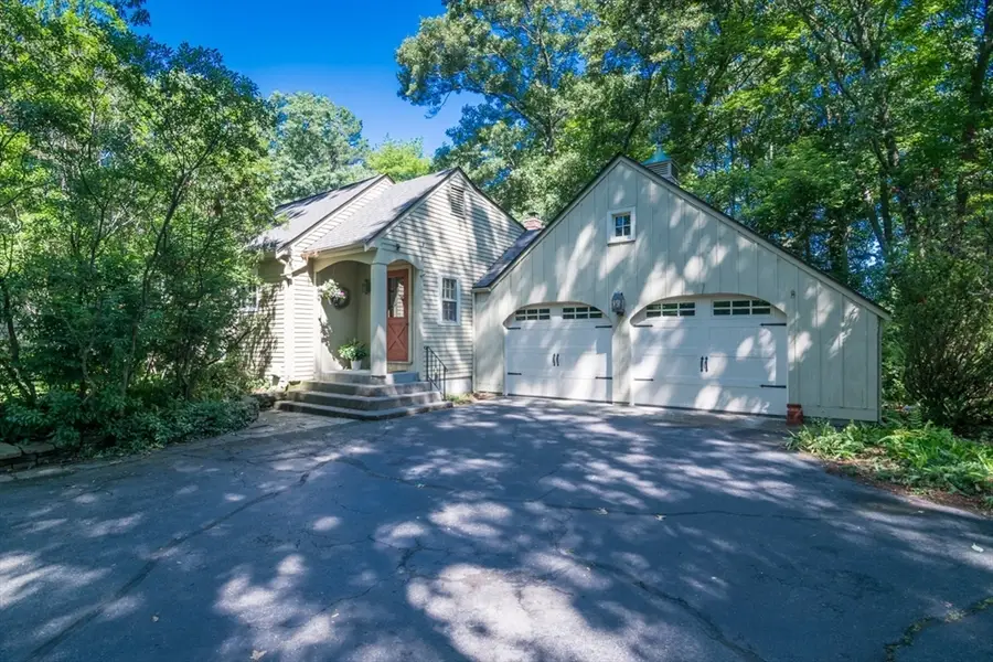 100 Hilltop Rd, Longmeadow, MA 01106 - #3