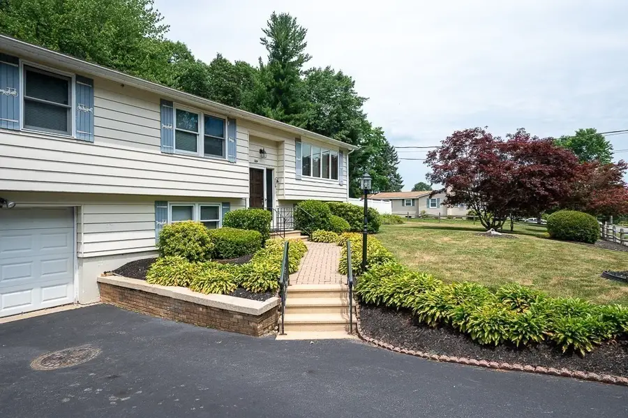 50 Jackson Street, Holden, MA 01522 - #2