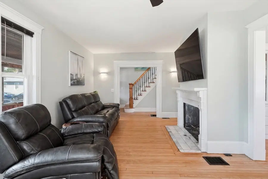 52 Pebble Ave, Winthrop, MA 02152 - #3