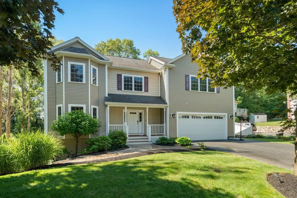 4 Martin Louis Way, Stoneham, MA 02180 - #1
