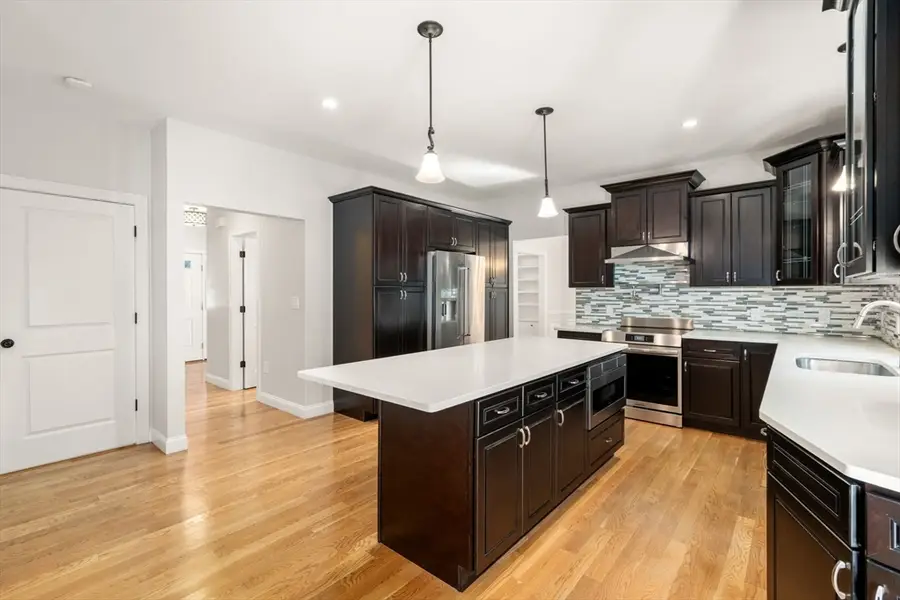 4 Martin Louis Way, Stoneham, MA 02180 - #2