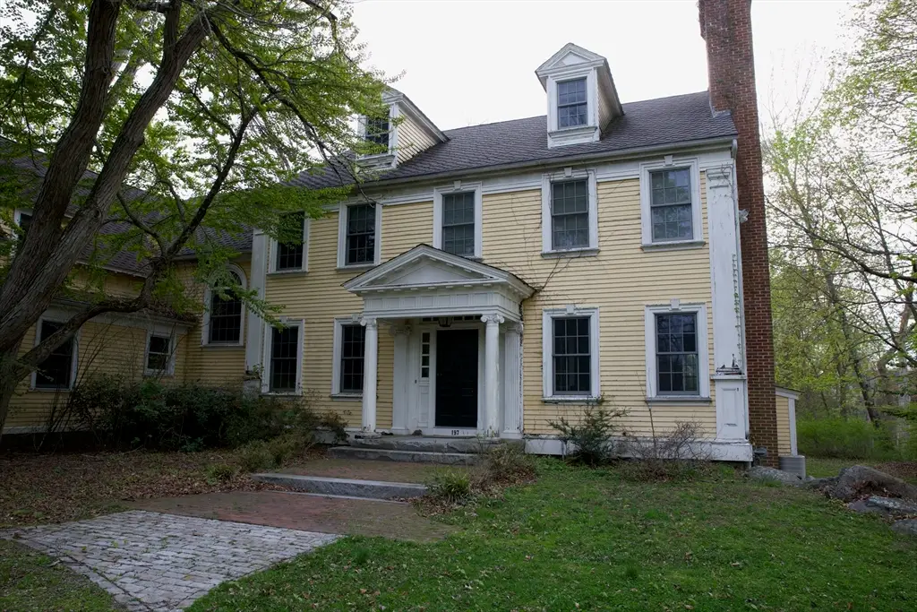 197 Rumstick Rd, Barrington, RI 02806 - #1