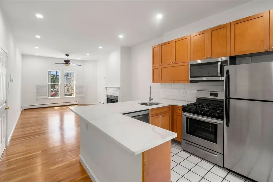 186 W 7th St #1, Boston, MA 02127 - #2