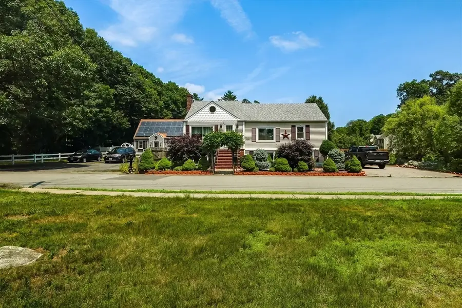 134 Bismark St, New Bedford, MA 02745 - #3