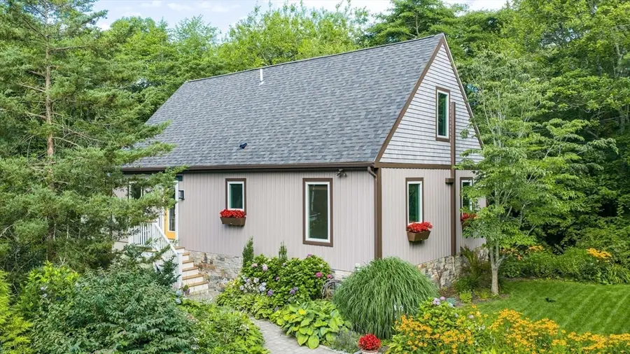104 Fir St, Fairhaven, MA 02719 - #3