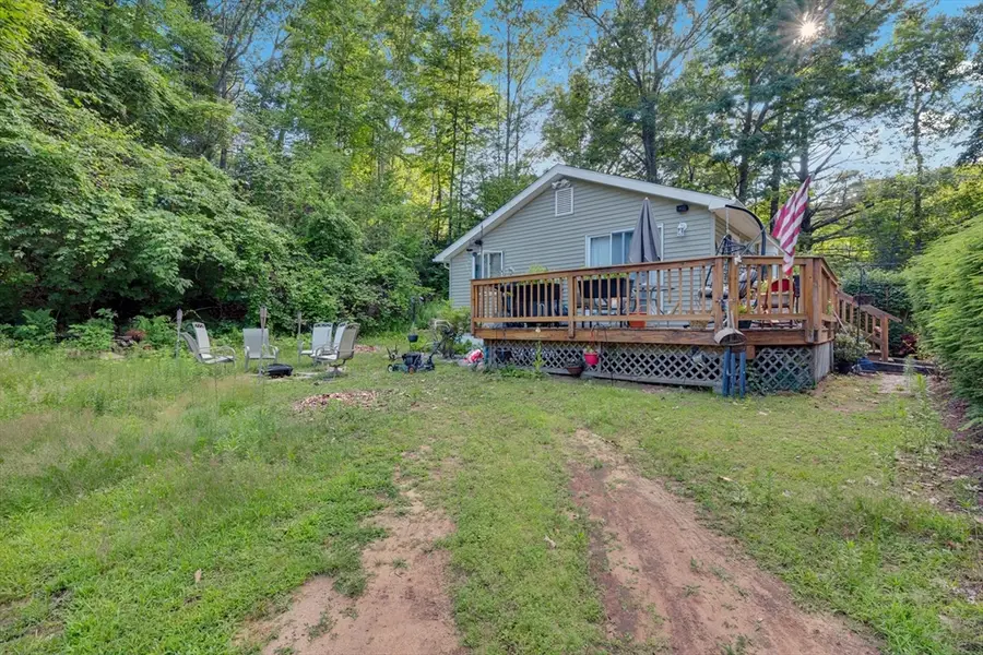 2 Roberts Park Rd, Holland, MA 01521 - #3