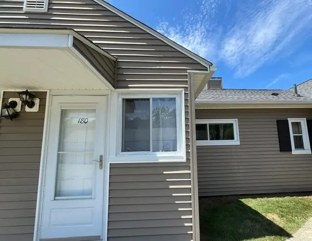 180 Applewood Dr #180, Chicopee, MA 01022 - #2