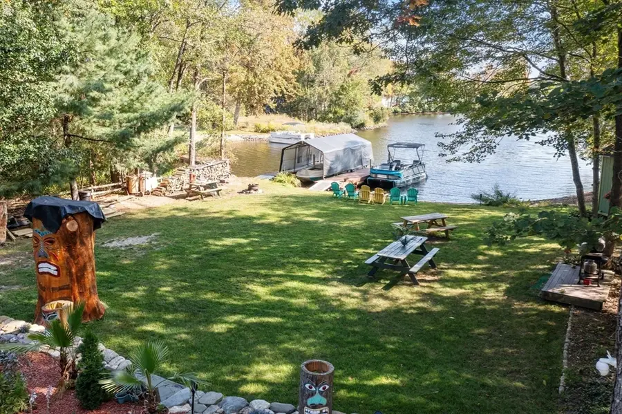878 Flat Hill Rd, Lunenburg, MA 01462 - #3