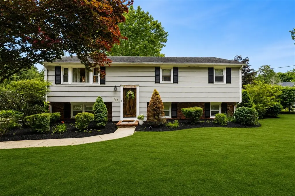 563 Summer St, East Bridgewater, MA 02333 - #1