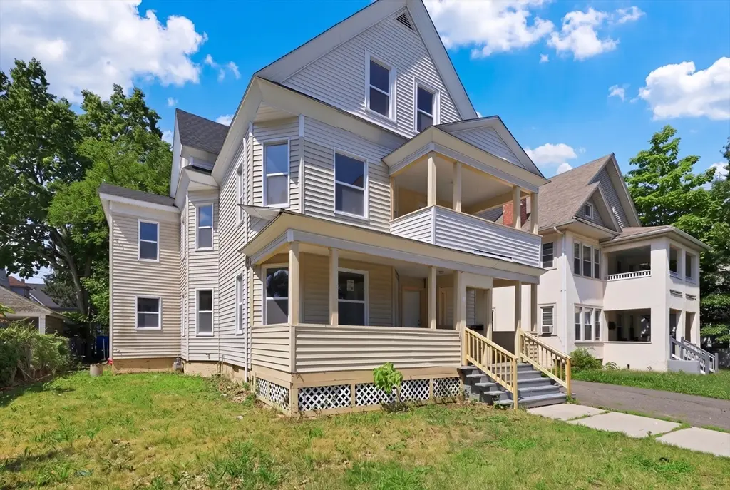 282 White St, Springfield, MA 01108 - #1