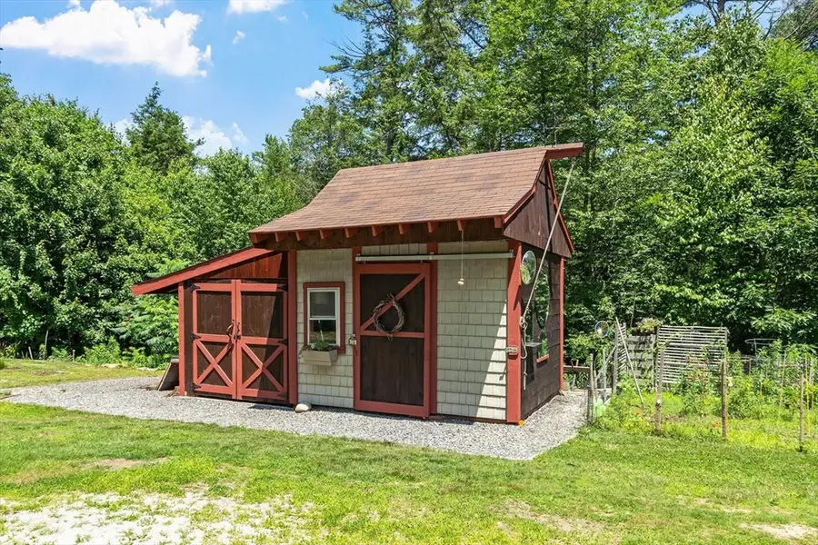 41 Penobscott Ave, Hubbardston, MA 01452 - #3