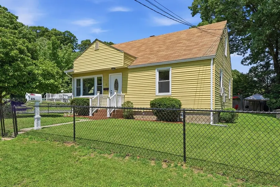 85 Brook St, Holyoke, MA 01040 - #2