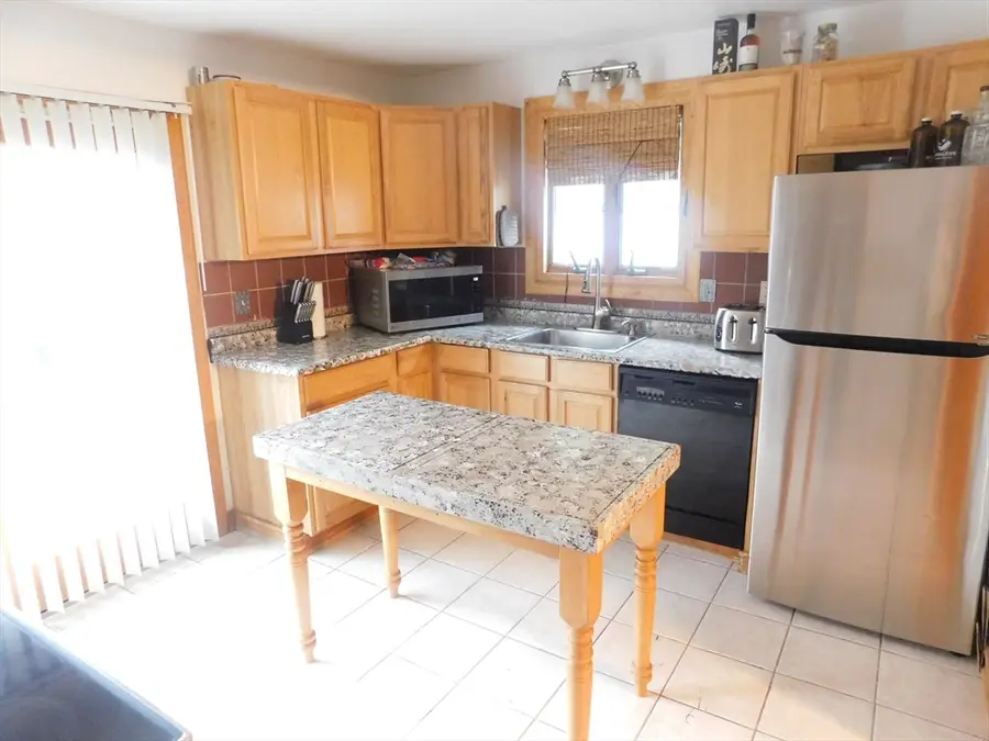 11 Choate St., Fall River, MA 02723 - #3