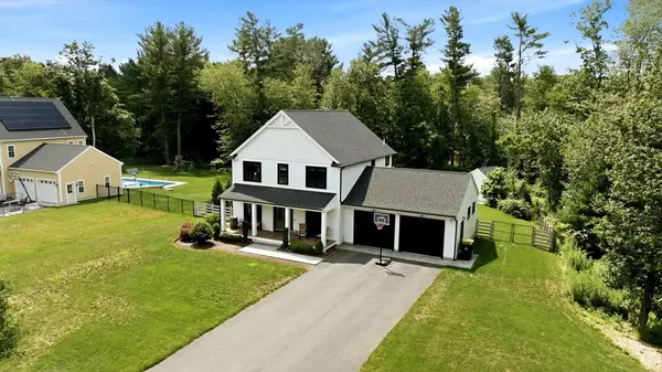 3 Trinity Cir, Bridgewater, MA 02324
