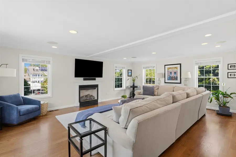 1 Daisy Lane, Tyngsborough, MA 01879 - #3