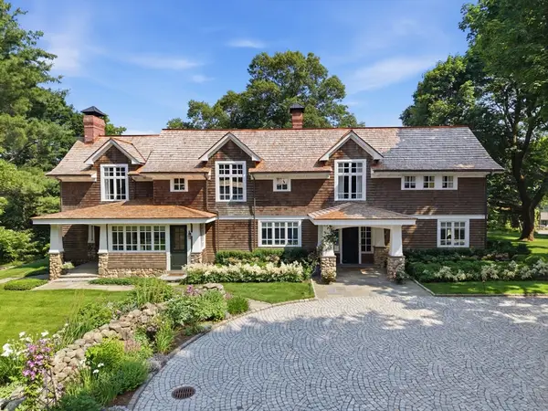 819 & 825 Monument Street, Concord, MA 01742